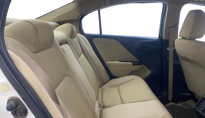 2014 Honda City 1.5L I-DTEC SV, Diesel, Manual, 1,25,757 km, Right Side Rear Door Cabin