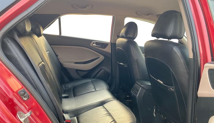 2017 Hyundai Elite i20 ASTA 1.2 (O), Petrol, Manual, 87,185 km, Right Side Rear Door Cabin