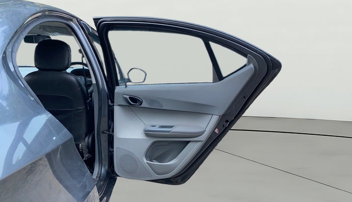 2022 Tata TIGOR XZ PETROL, Petrol, Manual, 52,791 km, RHS Rear Door