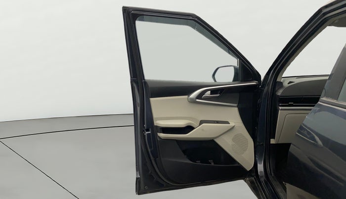 2024 KIA CARENS PRESTIGE 1.5 PETROL 7 STR, Petrol, Manual, 17,853 km, LHS Front Door