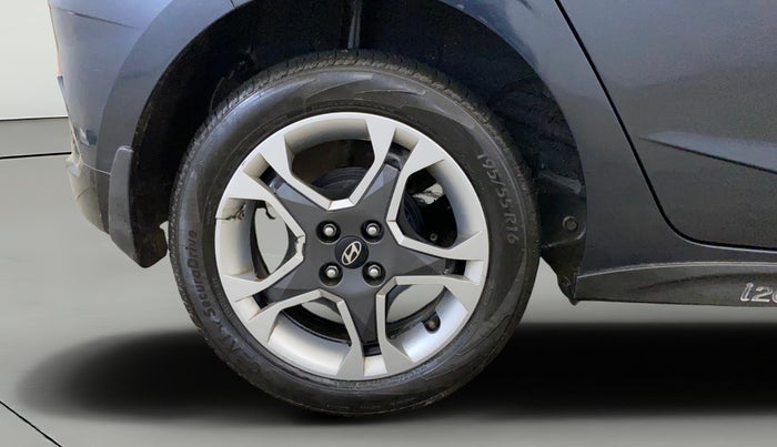 2024 Hyundai NEW I20 Sportz (O) 1.2 IVT, Petrol, Automatic, 8,150 km, Right Rear Wheel