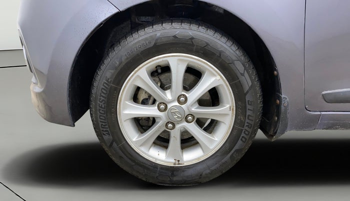 2015 Hyundai Grand i10 ASTA AT 1.2 KAPPA VTVT, Petrol, Automatic, 1,16,432 km, Left Front Wheel