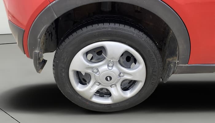 2018 Tata NEXON XM PETROL, Petrol, Manual, 71,164 km, Right Rear Wheel