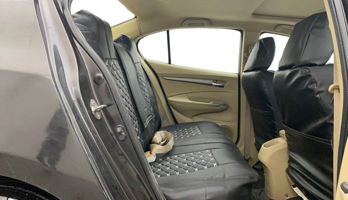 2013 Honda City 1.5L I-VTEC V MT SUNROOF, Petrol, Manual, 1,34,141 km, Right Side Rear Door Cabin