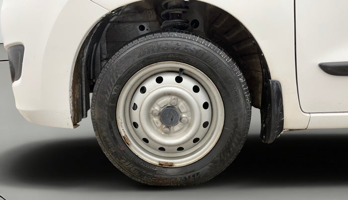 2014 Maruti Wagon R 1.0 LXI, Petrol, Manual, 65,448 km, Left Front Wheel