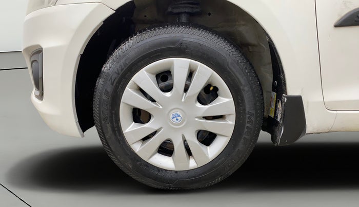 2015 Maruti Swift VXI, Petrol, Manual, 50,789 km, Left Front Wheel