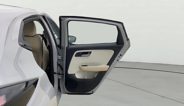 2025 Tata ALTROZ Creative S Petrol 5AMT, Petrol, Automatic, 185 km, RHS Rear Door