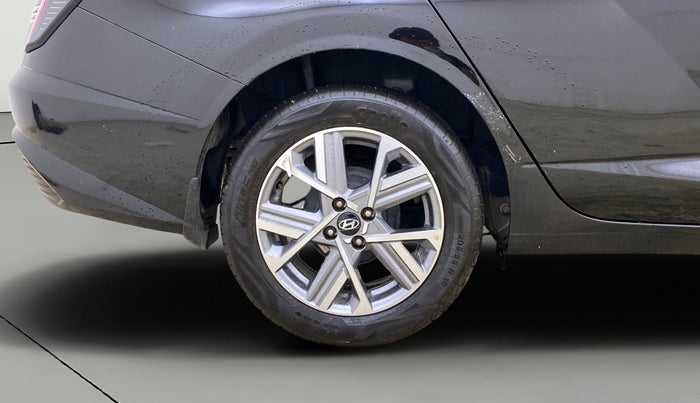 2025 Hyundai Verna SX(O) 1.5 MPI IVT , Petrol, Automatic, 5,455 km, Right Rear Wheel