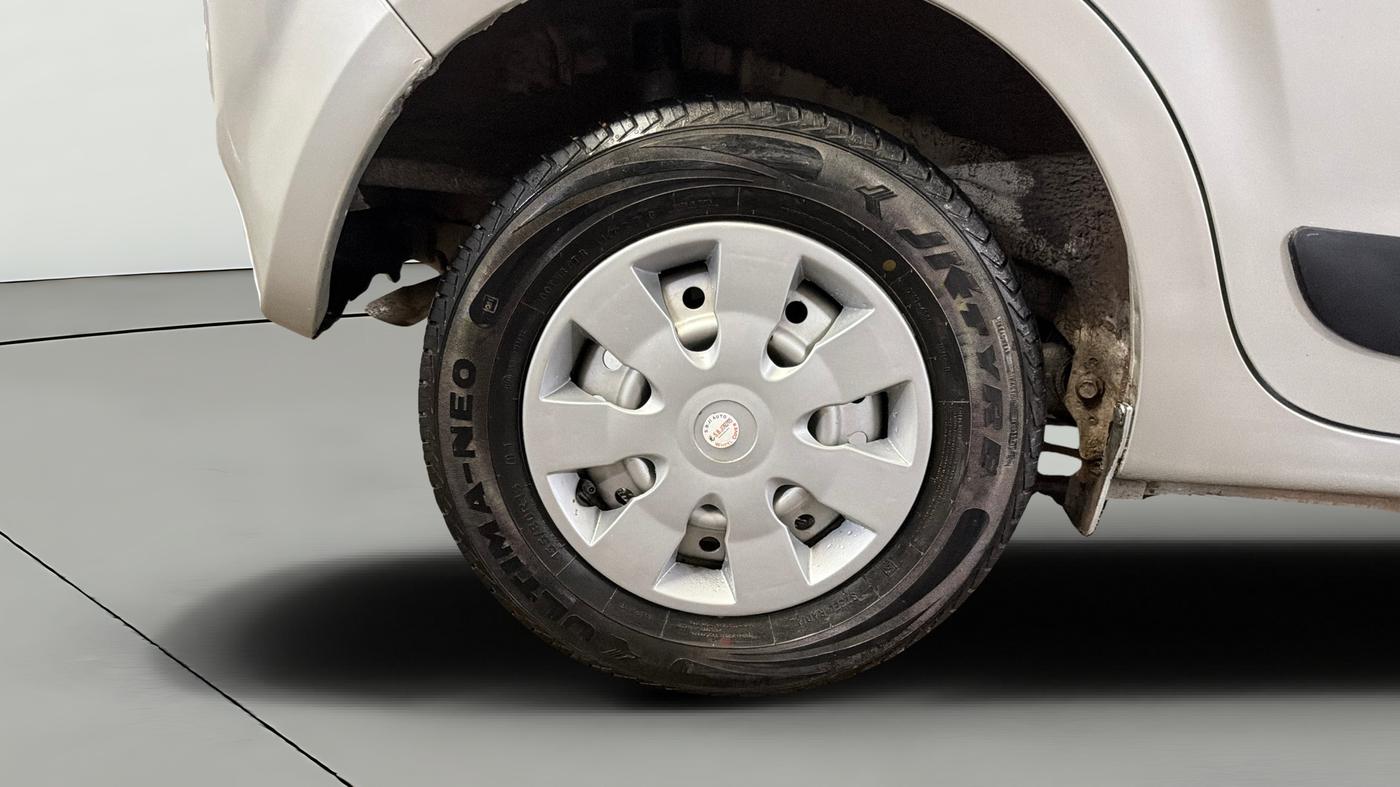 2022 Maruti New Wagon-R LXI CNG 1.0, CNG, Manual, 17,821 km, Right Rear Wheel