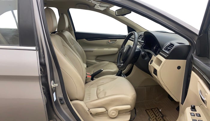 2018 Maruti Ciaz ALPHA  AT 1.4  PETROL, Petrol, Automatic, 56,751 km, Right Side Front Door Cabin