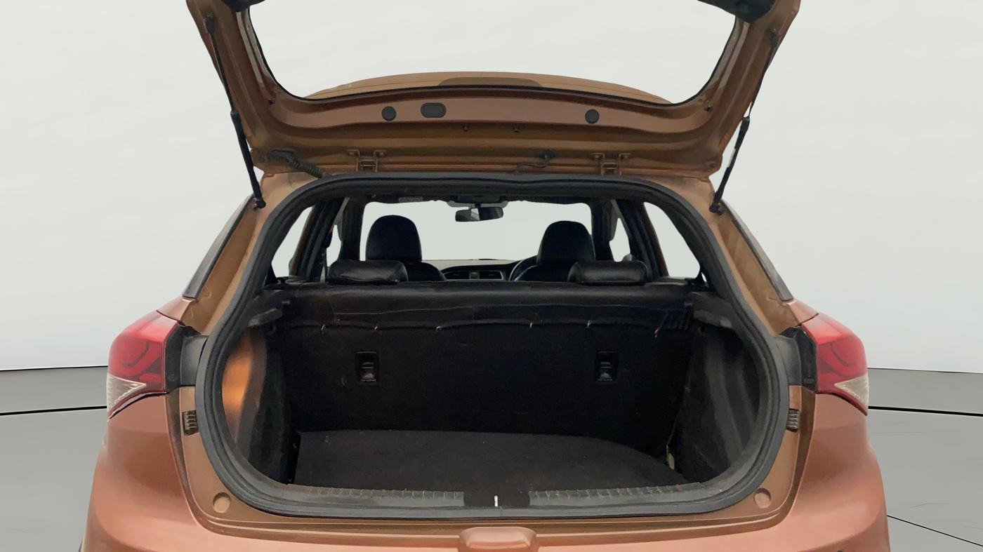 2018 Hyundai i20 Active 1.2 SX, Petrol, Manual, 81,975 km, Boot Open Zoomed View
