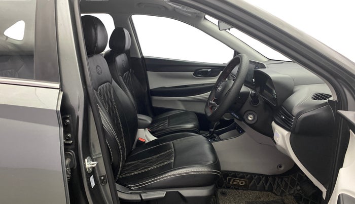 2023 Hyundai NEW I20 SPORTZ 1.2 IVT, Petrol, Automatic, 38,313 km, Right Side Front Door Cabin