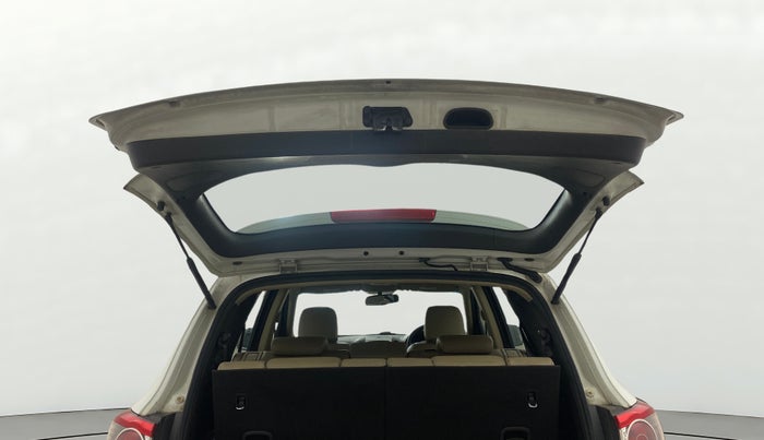 2013 Hyundai Santa Fe 4 WD AT, Diesel, Automatic, 1,22,204 km, Boot Door Open