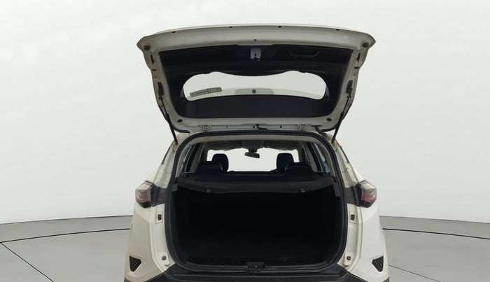 2020 Tata Harrier XM 2.0L KRYOTEC, Diesel, Manual, 95,754 km, Boot Door Open