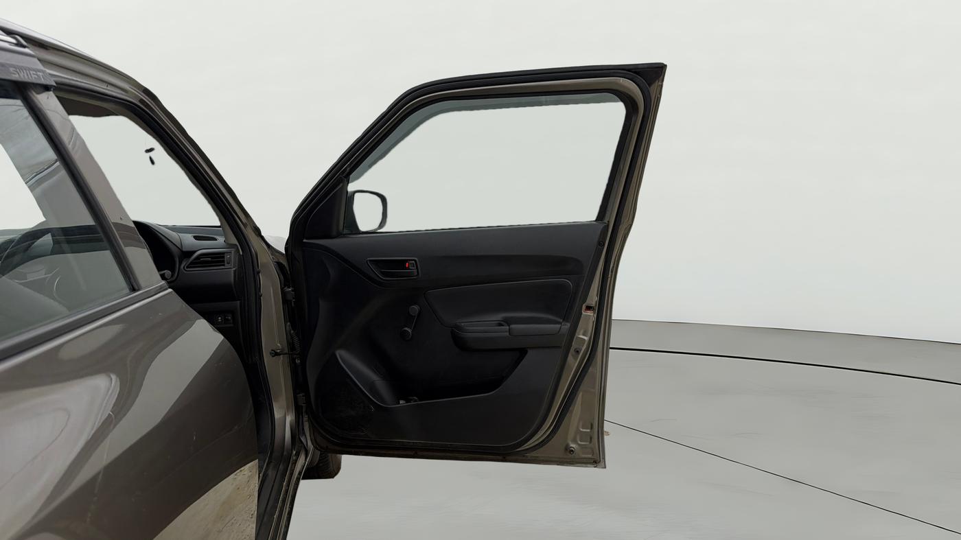 2024 Maruti Swift LXi, Petrol, Manual, 32,220 km, RHS Front Door