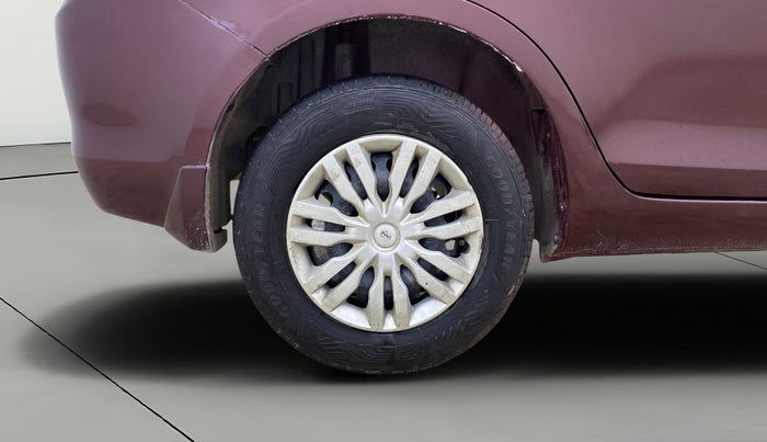 2015 Maruti Swift Dzire VXI AT, Petrol, Automatic, 71,529 km, Right Rear Wheel