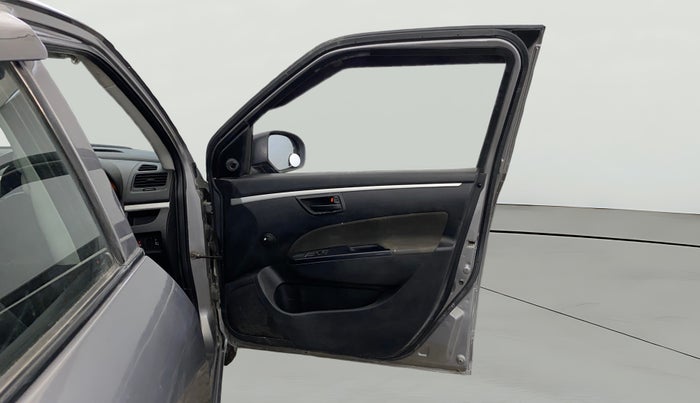 2016 Maruti Swift LXI (O), Petrol, Manual, 59,608 km, RHS Front Door