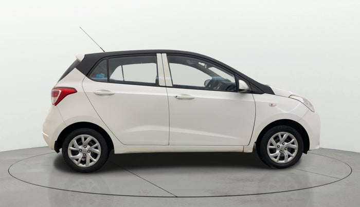 2017 Hyundai Grand i10 SPORTZ 1.2 KAPPA VTVT, Petrol, Manual, 18,097 km, Right Side View