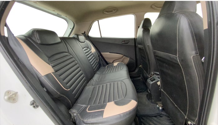 2019 Hyundai Grand i10 MAGNA 1.2 KAPPA VTVT, Petrol, Manual, 80,803 km, Right Side Rear Door Cabin