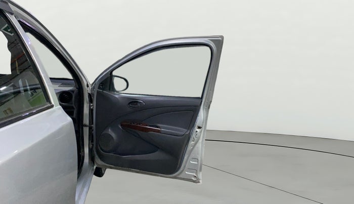 2013 Toyota Etios Liva GD, Diesel, Manual, 76,654 km, RHS Front Door