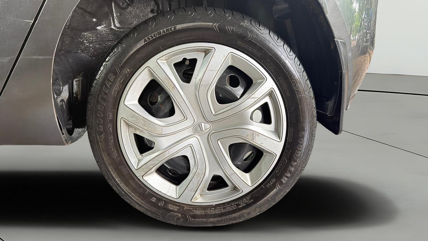 2022 Tata ALTROZ XT PETROL, Petrol, Manual, 54,918 km, Left Rear Wheel