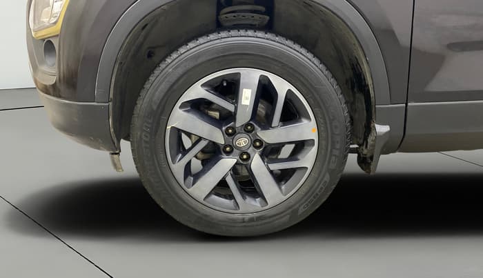 2021 Tata Safari XZA PLUS GOLD, Diesel, Automatic, 39,572 km, Left Front Wheel