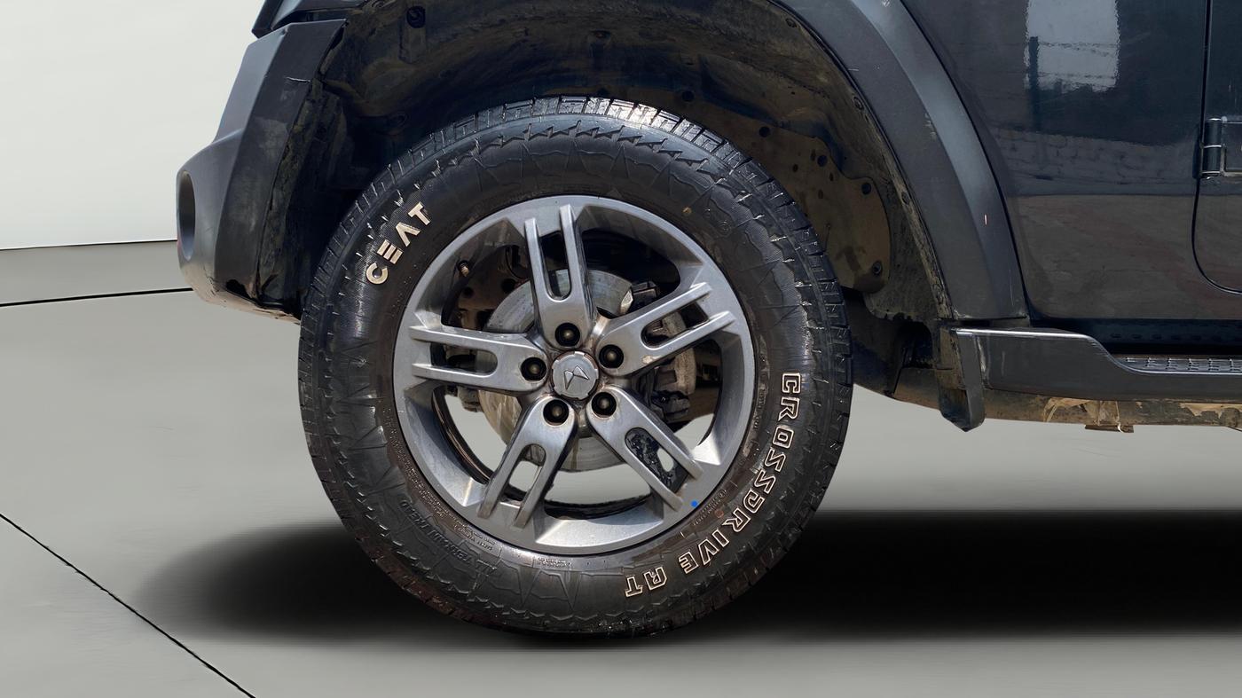 2022 Mahindra Thar LX HT PETROL 4WD MT, Petrol, Manual, 16,151 km, Left Front Wheel