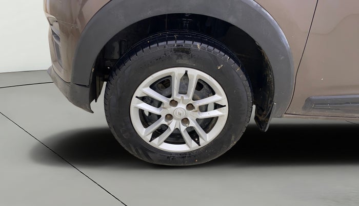 2022 Renault TRIBER RXL MT, Petrol, Manual, 68,363 km, Left Front Wheel