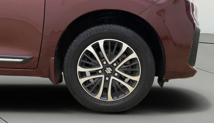 2022 Maruti Ertiga ZXI+ AT SHVS, Petrol, Automatic, 30,642 km, Right Front Wheel