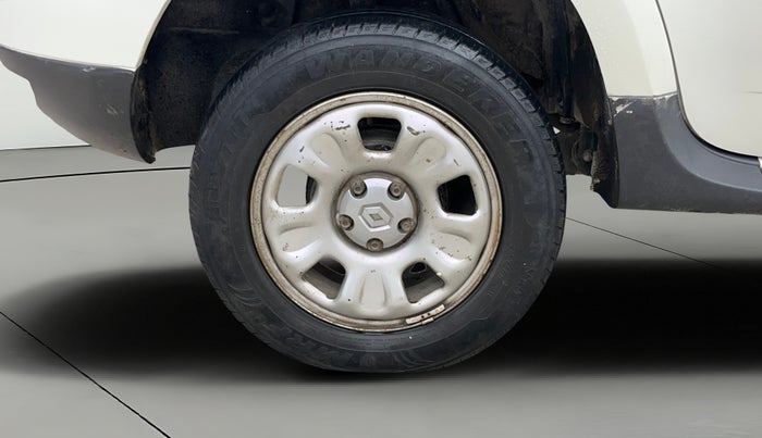 2015 Renault Duster RXL PETROL, Petrol, Manual, 51,751 km, Right Rear Wheel