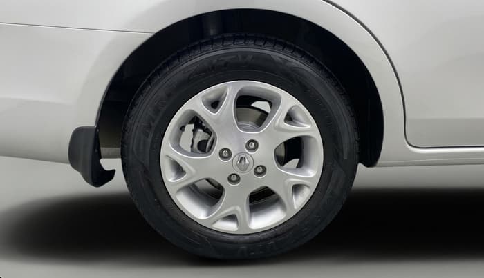 2013 Renault Scala RXZ DIESEL, Diesel, Manual, 50,380 km, Right Rear Wheel