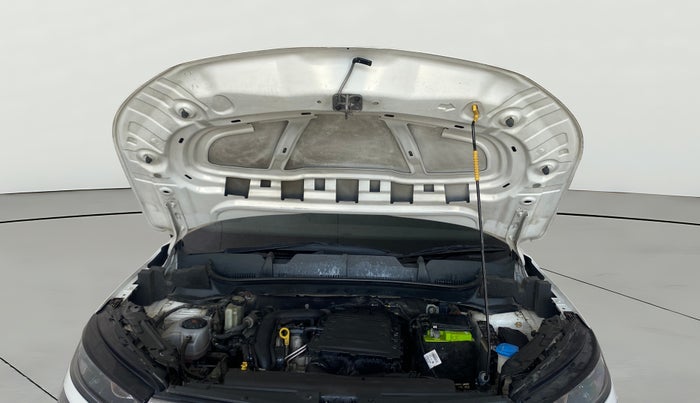 2022 Skoda KUSHAQ AMBITION 1.0L TSI MT, Petrol, Manual, 45,014 km, Open Bonet