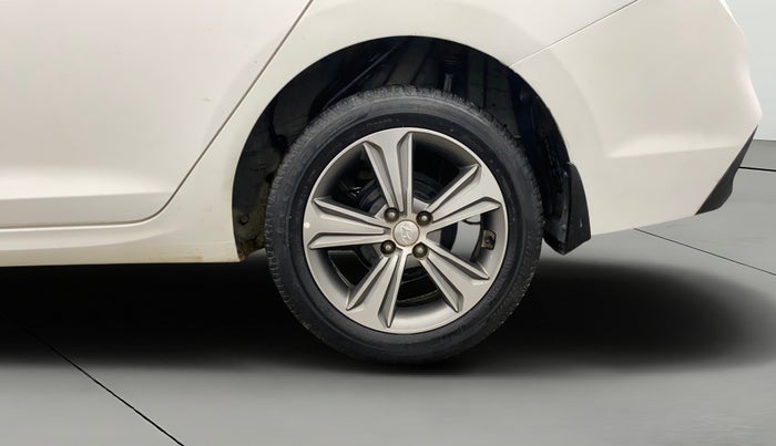 2019 Hyundai Verna 1.6 CRDI SX, Diesel, Manual, 67,455 km, Left Rear Wheel