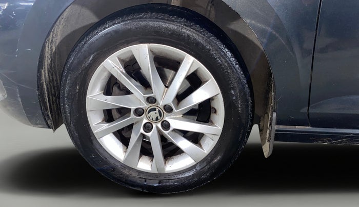 2022 Skoda SLAVIA AMBITION 1.0L TSI AT, Petrol, Automatic, 37,393 km, Left Front Wheel