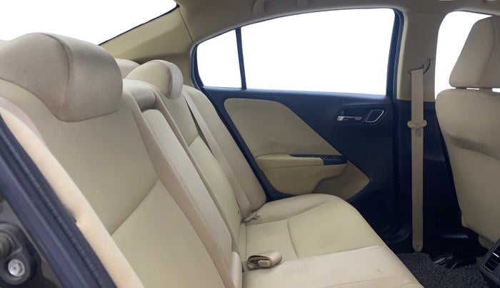 2022 Honda City 1.5L I-VTEC V MT 5TH GEN, Petrol, Manual, 19,312 km, Right Side Rear Door Cabin