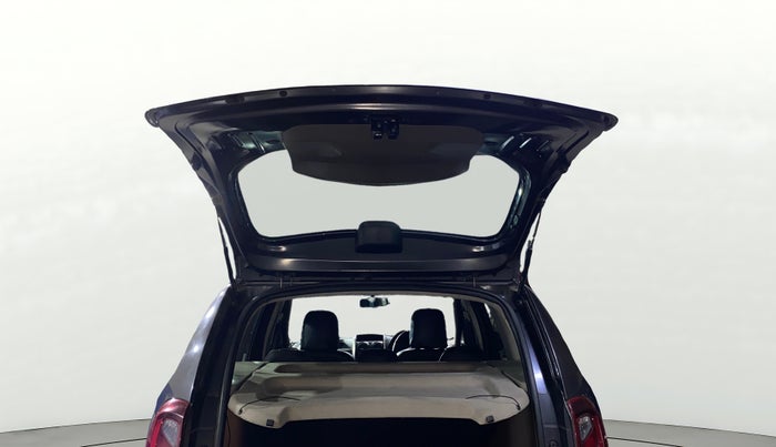 2017 Renault Duster RXE PETROL, Petrol, Manual, 27,433 km, Boot Door Open