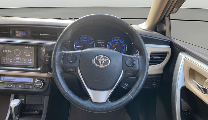 2015 Toyota Corolla Altis VL CVT PETROL, Petrol, Automatic, 60,262 km, Steering Wheel Close Up