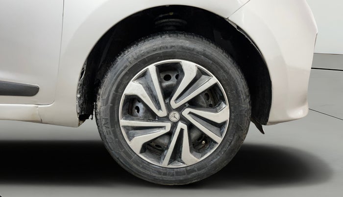 2017 Hyundai Grand i10 SPORTZ (O) 1.2 KAPPA VTVT, Petrol, Manual, 82,076 km, Right Front Wheel