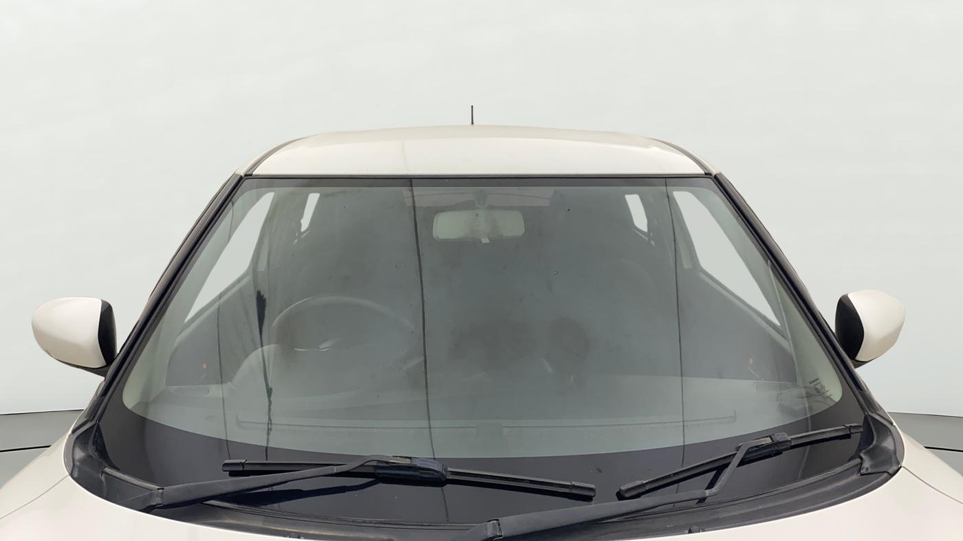 2019 Maruti Swift VDI, Diesel, Manual, 78,902 km, Front Windshield
