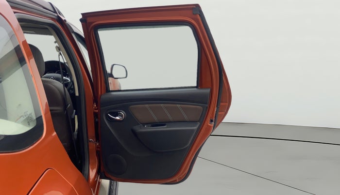 2020 Renault Duster RXZ 1.3 TURBO PETROL CVT, Petrol, Automatic, 38,702 km, RHS Rear Door