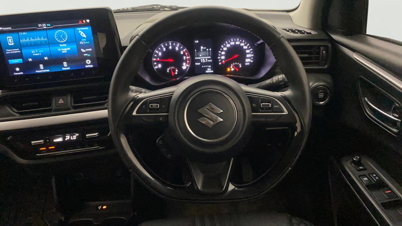2025 Maruti Swift ZXi Plus Dual Tone, Petrol, Manual, 10,434 km, Steering Wheel Close Up