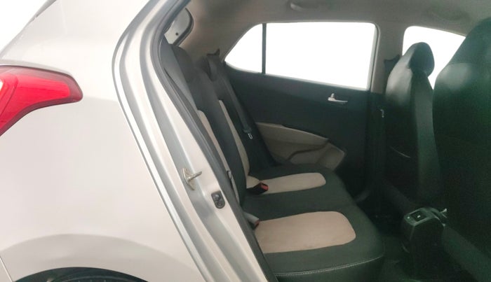 2013 Hyundai Grand i10 SPORTZ AT 1.2 KAPPA VTVT, Petrol, Automatic, 74,592 km, Right Side Rear Door Cabin