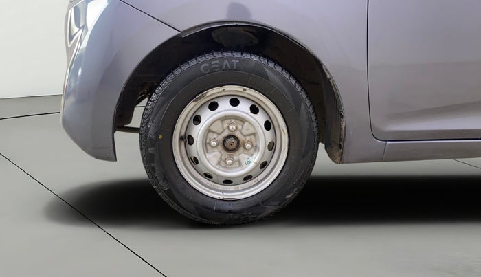 2016 Hyundai Eon ERA +, Petrol, Manual, 52,484 km, Left Front Wheel