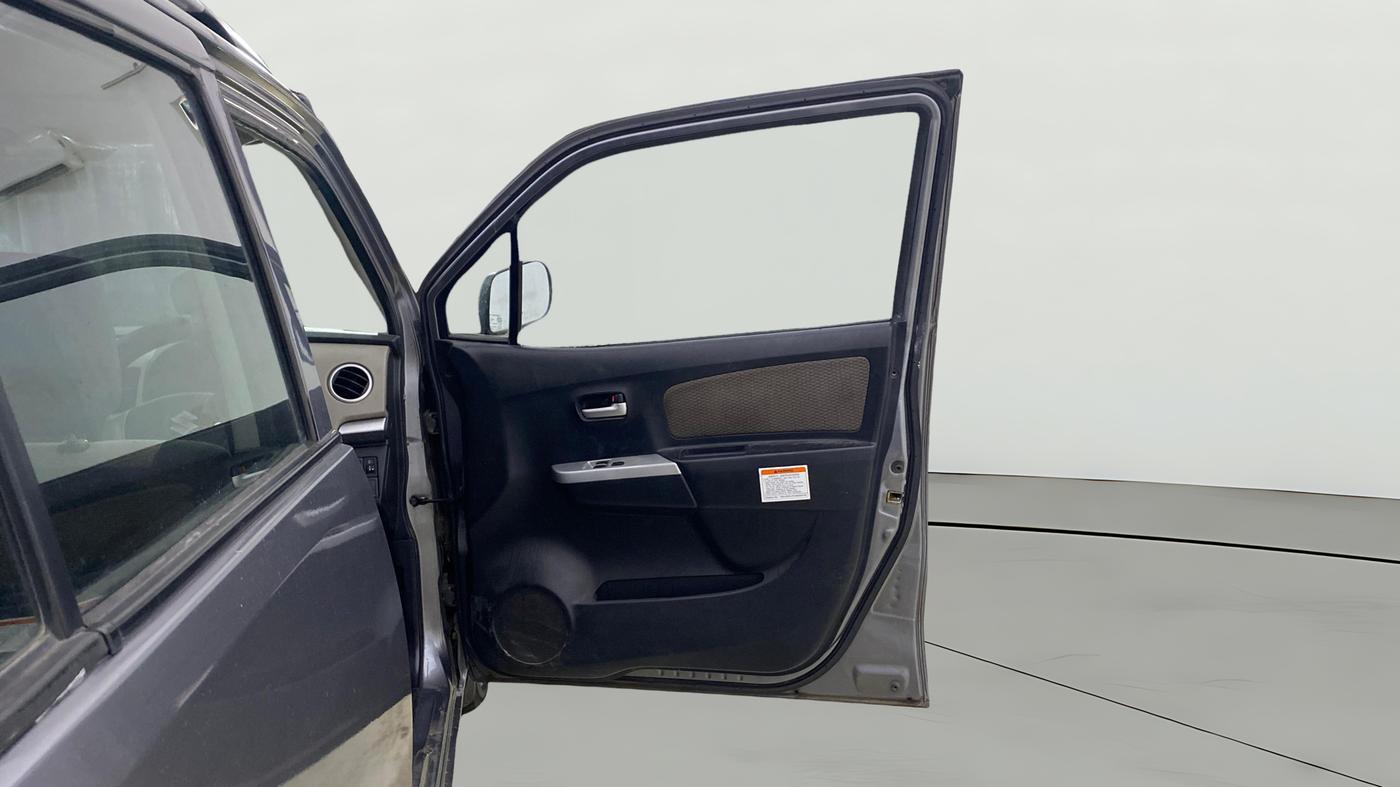 2014 Maruti Wagon R 1.0 LXI CNG, CNG, Manual, 1,00,886 km, RHS Front Door