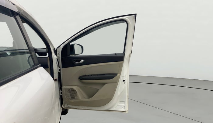 2022 Renault TRIBER RXZ, Petrol, Manual, 35,510 km, RHS Front Door