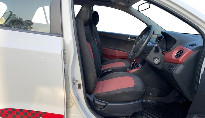 2016 Hyundai Grand i10 1.2 SPORTZ PRIME EDITION VTVT, Petrol, Manual, 48,239 km, Right Side Front Door Cabin