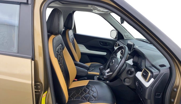 2024 Tata PUNCH ACCOMPLISHED DAZZLE SUNROOF CNG MT, CNG, Manual, 20,877 km, Right Side Front Door Cabin