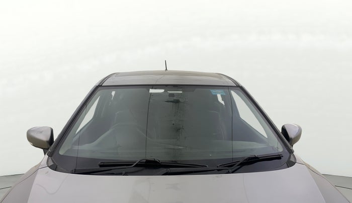 2017 Maruti Baleno DELTA PETROL 1.2, CNG, Manual, 64,235 km, Front Windshield