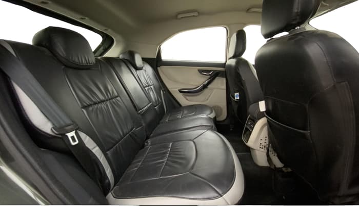 2022 Tata NEXON XZ PLUS DIESEL, Diesel, Manual, 43,185 km, Right Side Rear Door Cabin