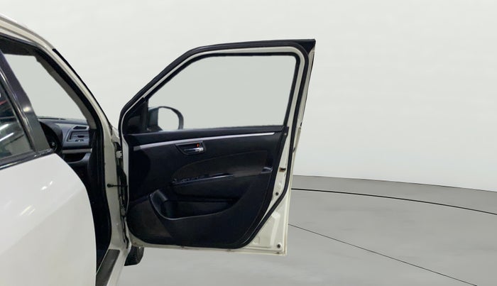 2012 Maruti Swift ZXI, Petrol, Manual, 85,162 km, RHS Front Door